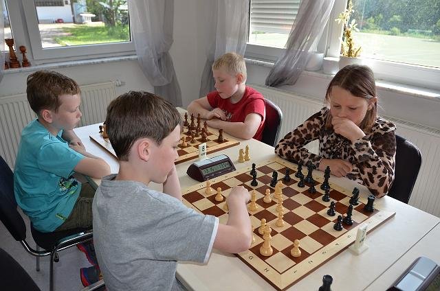 2013-06-Schach-Kids-Turnier-Klasse 3 und 4-049